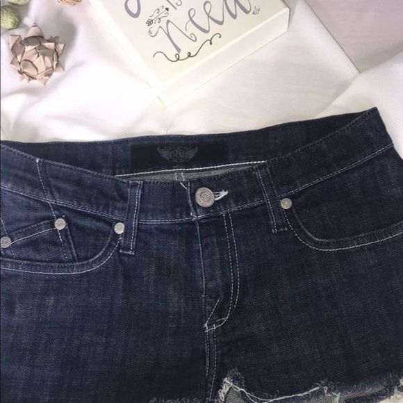 Rock & Republic dark blue demin jean short Shorts Size 27‎ women’s flayed * - Picture 5 of 8